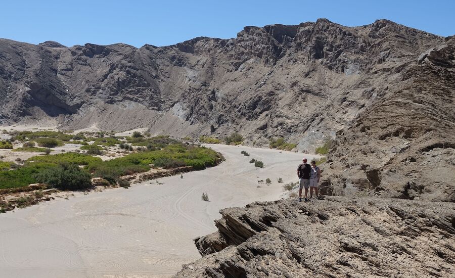 Hoanib-4x4-kakofeld-namibia-selbstfahrer-afrikaspezialist-ostschweiz-luxusreise-individuell-reiseplanung-reisebuero-stgallen