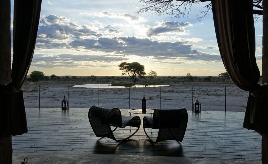 Luxuslodges-onguma-4x4abenteuer-etosha-nationalpark-namibia-bigfive-reisen-afrikaspezialist-fine-travel-stgallen-reiseberatung-ferien