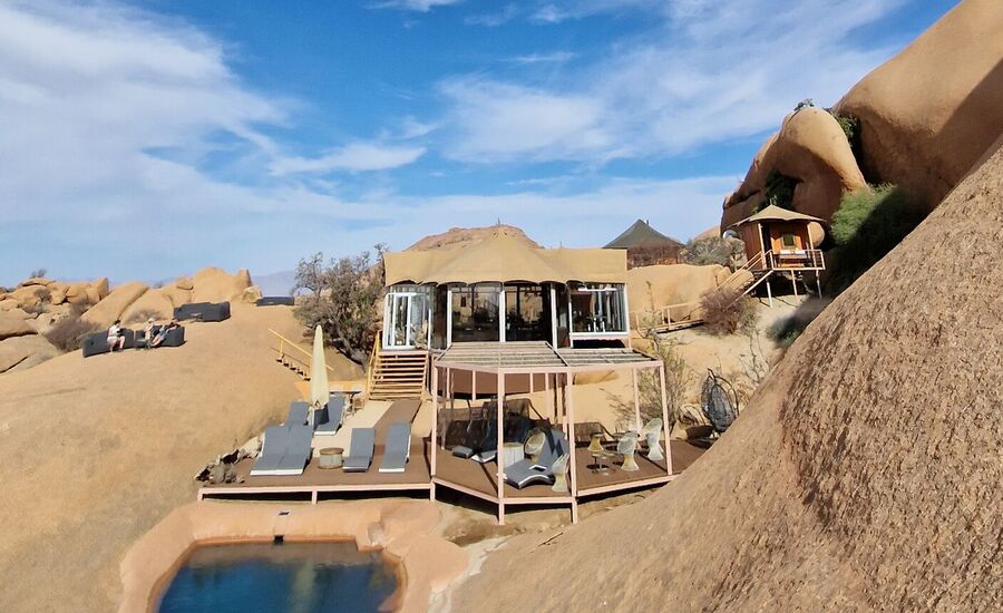 spitzkoppe-namibia-traumferien-stgallen-experte-reiseberatung-ostschweiz-fine-travel-reisebuero-selbstfahrer