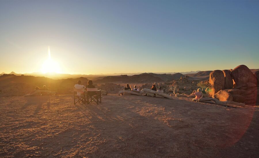 mowani-Hoanib-4x4-kakofeld-namibia-selbstfahrer-afrikaspezialist-ostschweiz-luxusreise-individuell-reiseplanung-reisebuero-stgallen