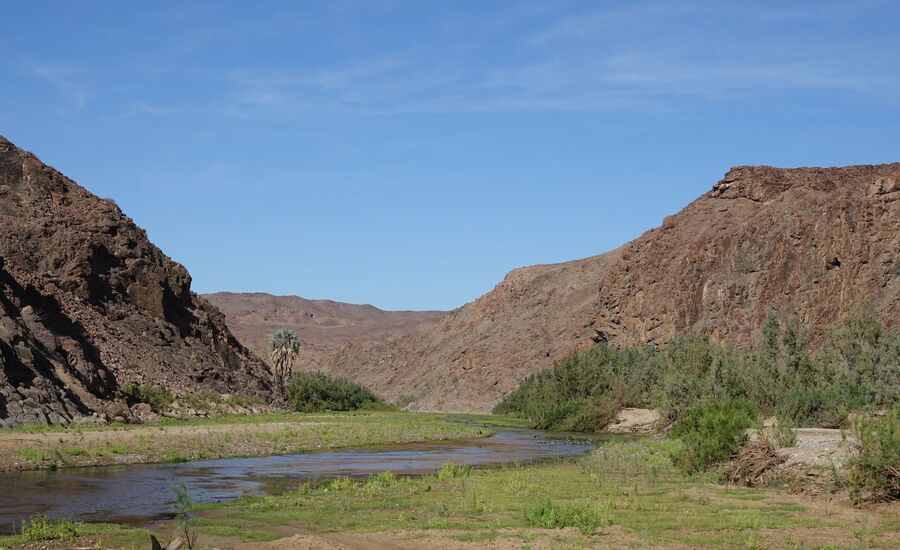 Hoanib-4x4-kakofeld-namibia-selbstfahrer-afrikaspezialist-ostschweiz-luxusreise-individuell-reiseplanung-reisebuero-stgallen
