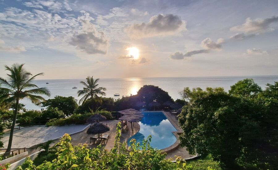 pembaisland-Tanzania-reisespezialist-st.gallen-ostschweiz-safari-zanzibar-sanzibar-badeferien-luxuferien-salfdrive-beach-traumstrand