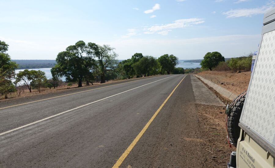 Zambia-ngonyefalls-maun-Botswana-4x4abenteuer-individuelle-ferienm-khaudum-nationalpark-namibia-bigfive-reisen-afrikaspezialist-fine-travel-stgallen-reiseberatung-ferien