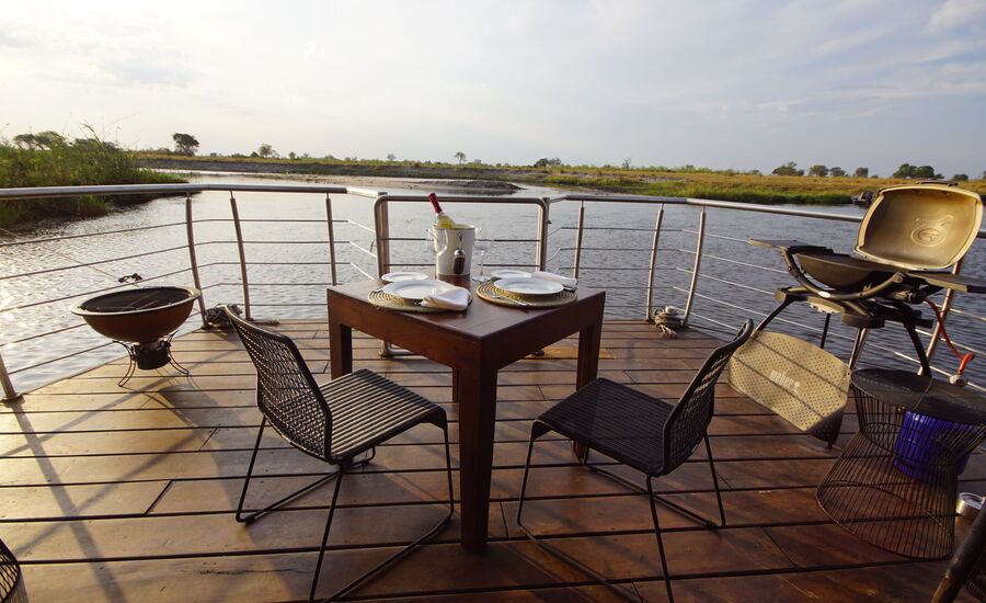 Namushashsa-river-villacaprivi-maun-Botswana-4x4abenteuer-individuelle-ferienm-khaudum-nationalpark-namibia-bigfive-reisen-afrikaspezialist-fine-travel-stgallen-reiseberatung-ferien