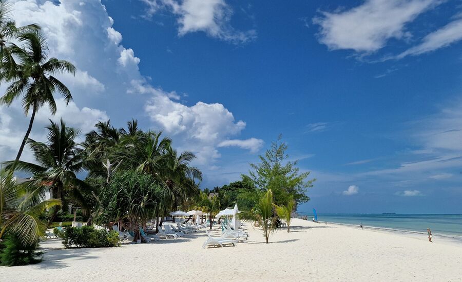 Tanzania-reisespezialist-st.gallen-ostschweiz-safari-zanzibar-sanzibar-badeferien-luxuferien-salfdrive-beach-traumstrand