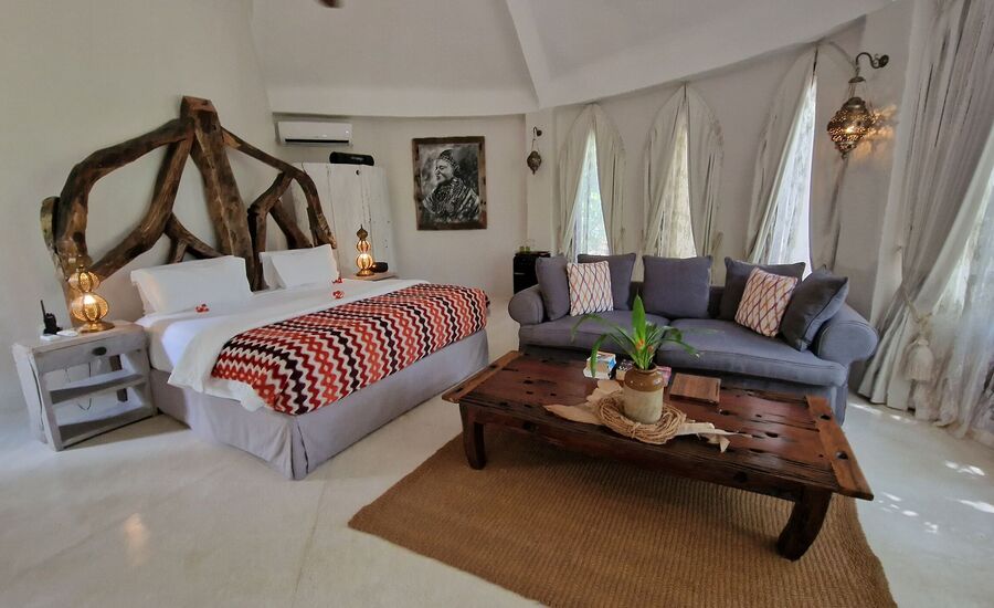 zanzibar-Tanzania-reisespezialist-st.gallen-ostschweiz-safari-zanzibar-sanzibar-badeferien-luxuferien-salfdrive-beach-traumstrand